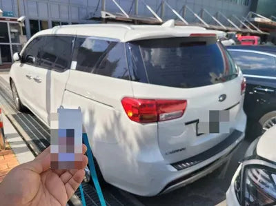 2016 Kia Carnival VIN: