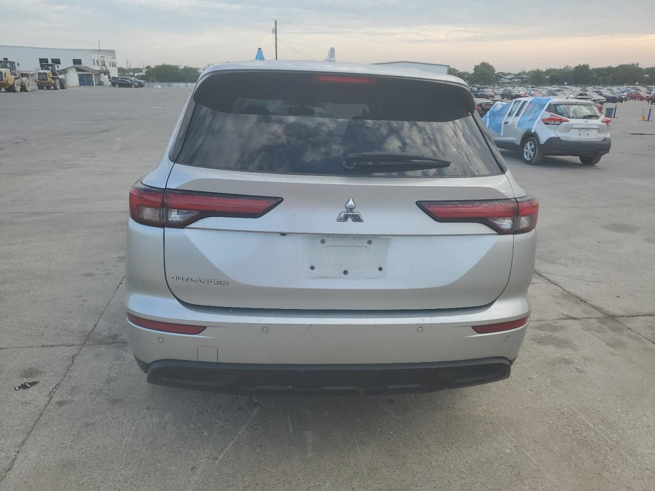 2022 MITSUBISHI OUTLANDER ES VIN:JA4J4TA89NZ006892