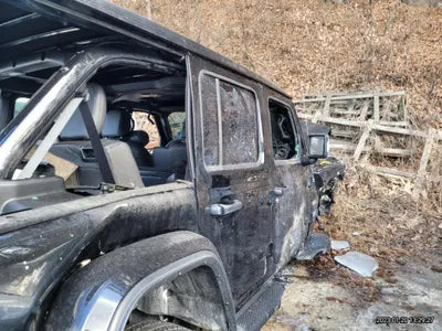 2022 Jeep Wrangler VIN: