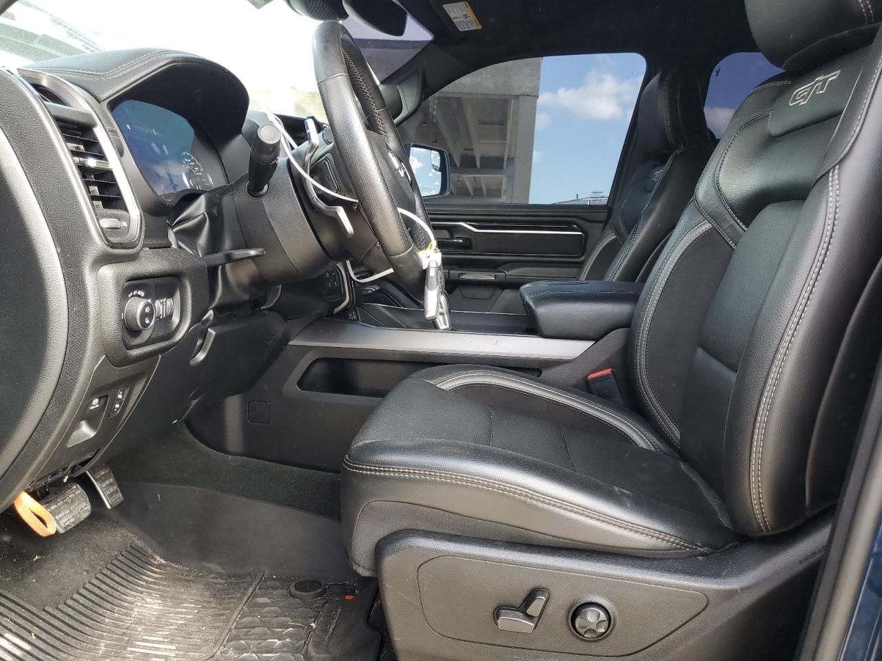 2022 RAM 1500 SPORT VIN:1C6SRFVT9NN453460