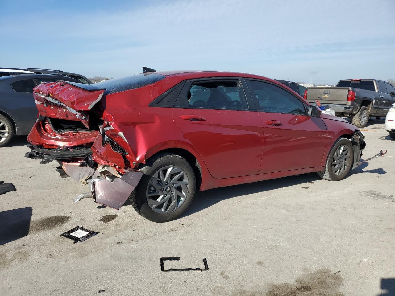 2024 HYUNDAI ELANTRA SEL VIN:KMHLM4DG6RU838132