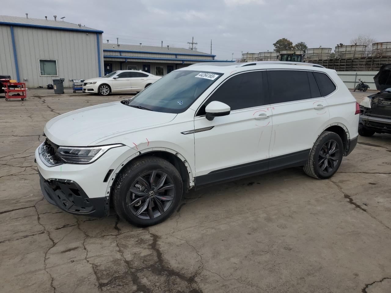 2023 VOLKSWAGEN TIGUAN SE VIN:3VVNB7AX2PM094234