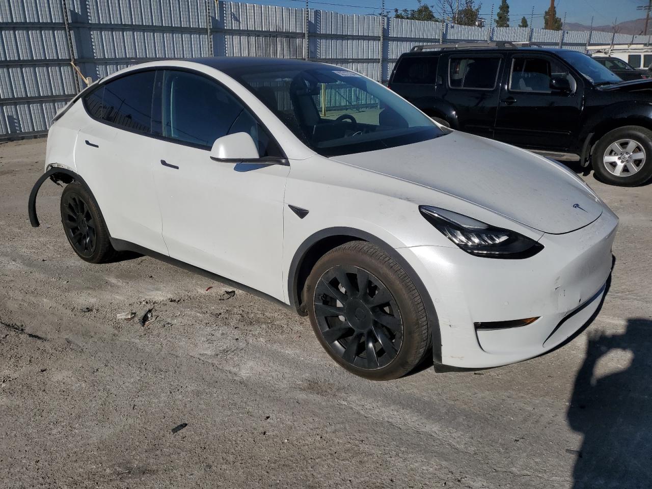 2022 TESLA MODEL Y  VIN:7SAYGDEE4NF487371