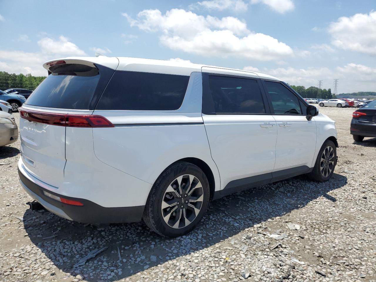 2022 KIA CARNIVAL EX VIN:KNDNC5H3XN6149061