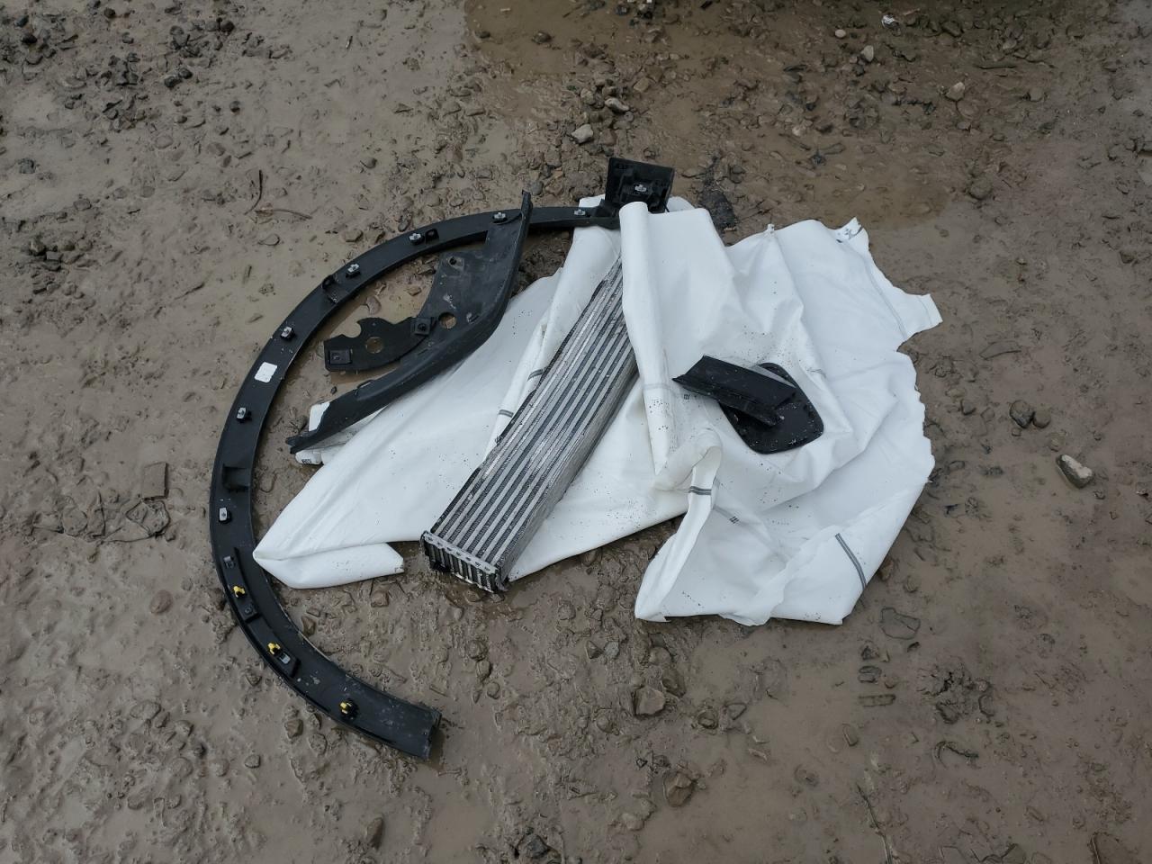 2024 HONDA CR-V LX VIN:2HKRS4H25RH414034