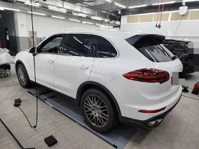 2015 Porsche Cayenne VIN: