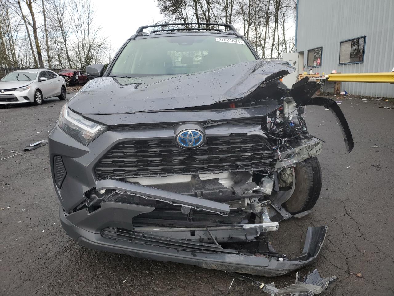 2024 TOYOTA RAV4 XLE VIN:JTMRWRFV0RD256108