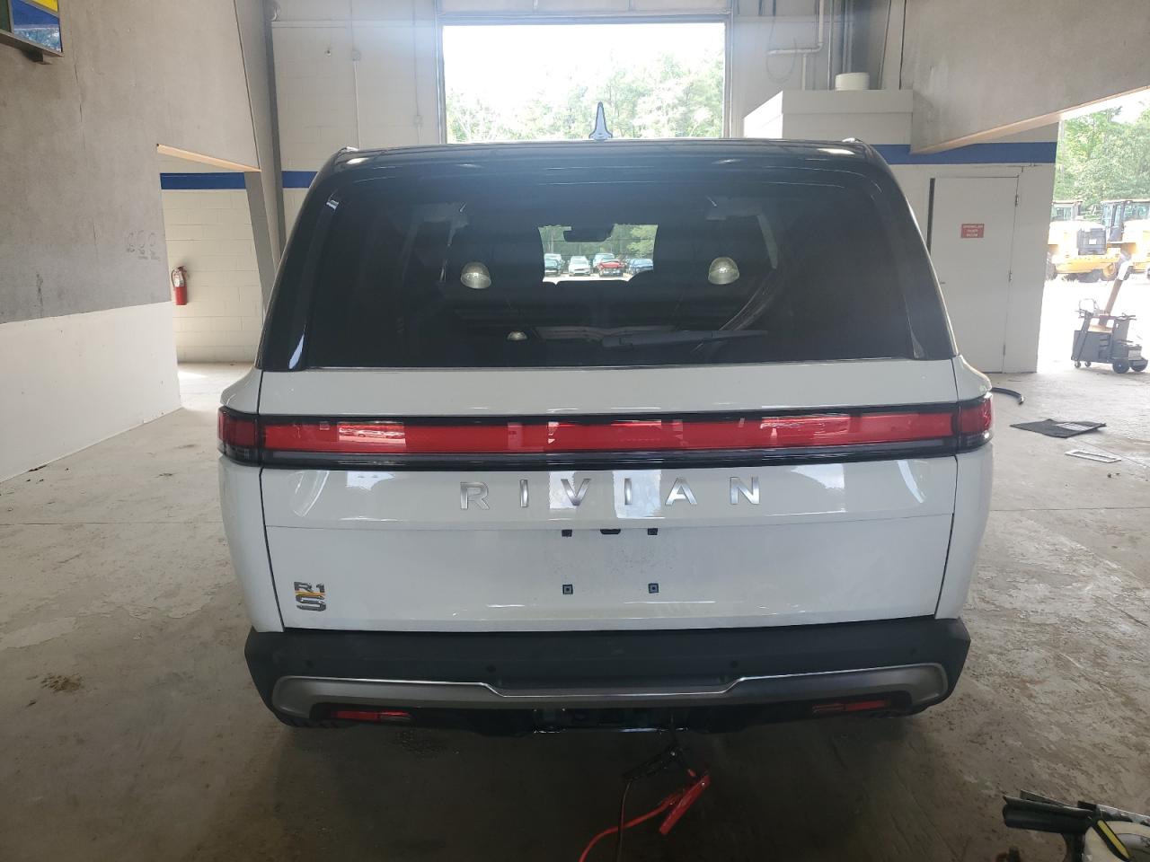 2023 RIVIAN R1S ADVENTURE VIN:7PDSGABAXPN021962