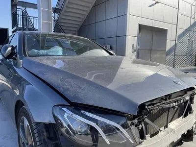 2019 Mercedes-Benz E 300 WDDZF4JB8KA605352 VIN:WDDZF4JB8KA605352