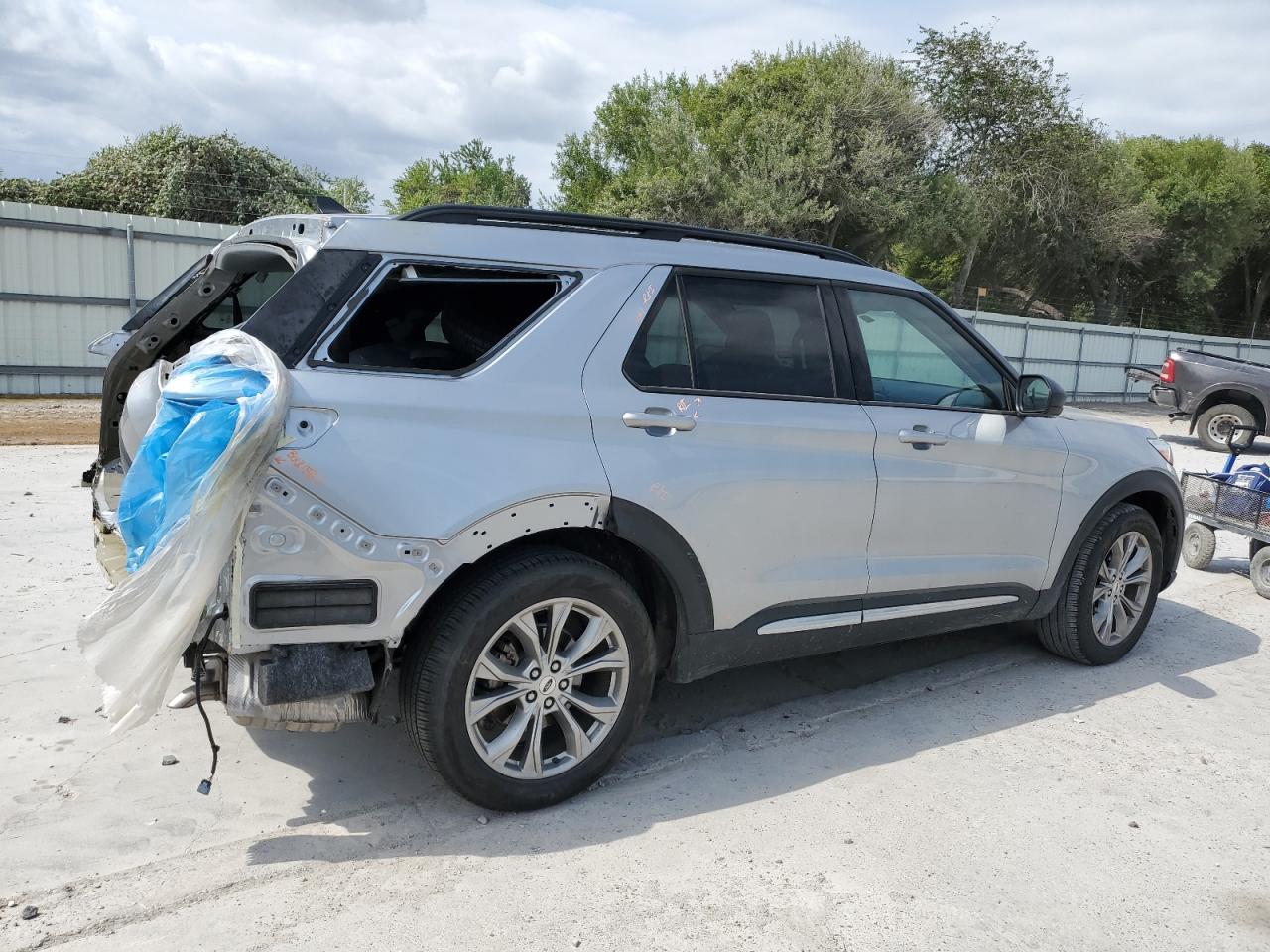 2023 FORD EXPLORER XLT VIN:1FMSK7DH9PGA47424