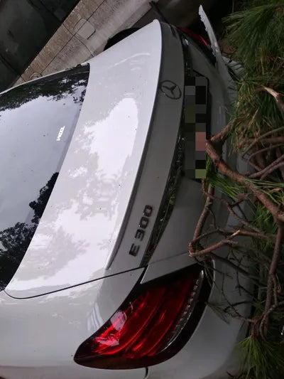 2019 Mercedes-Benz E 300 VIN: