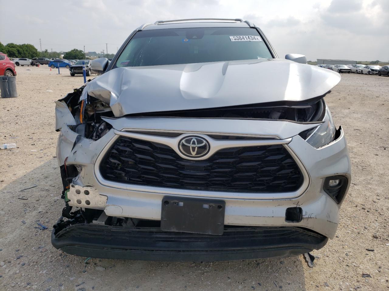 2022 TOYOTA HIGHLANDER XLE VIN:5TDGZRBH7NS227069