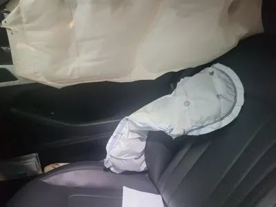 2017 Genesis G80 KMHGL41DBJU246072 VIN:KMHGL41DBJU246072