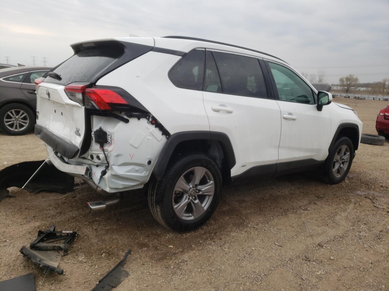 2024 TOYOTA RAV4 XLE VIN:4T3RWRFV9RU114861