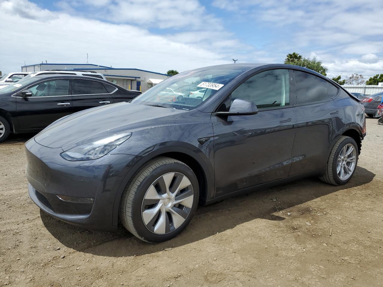 2024 TESLA MODEL Y  VIN:7SAYGDEE1RA254700