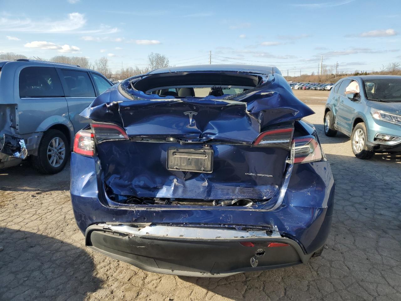 2022 TESLA MODEL Y  VIN:7SAYGDEE3NA015157
