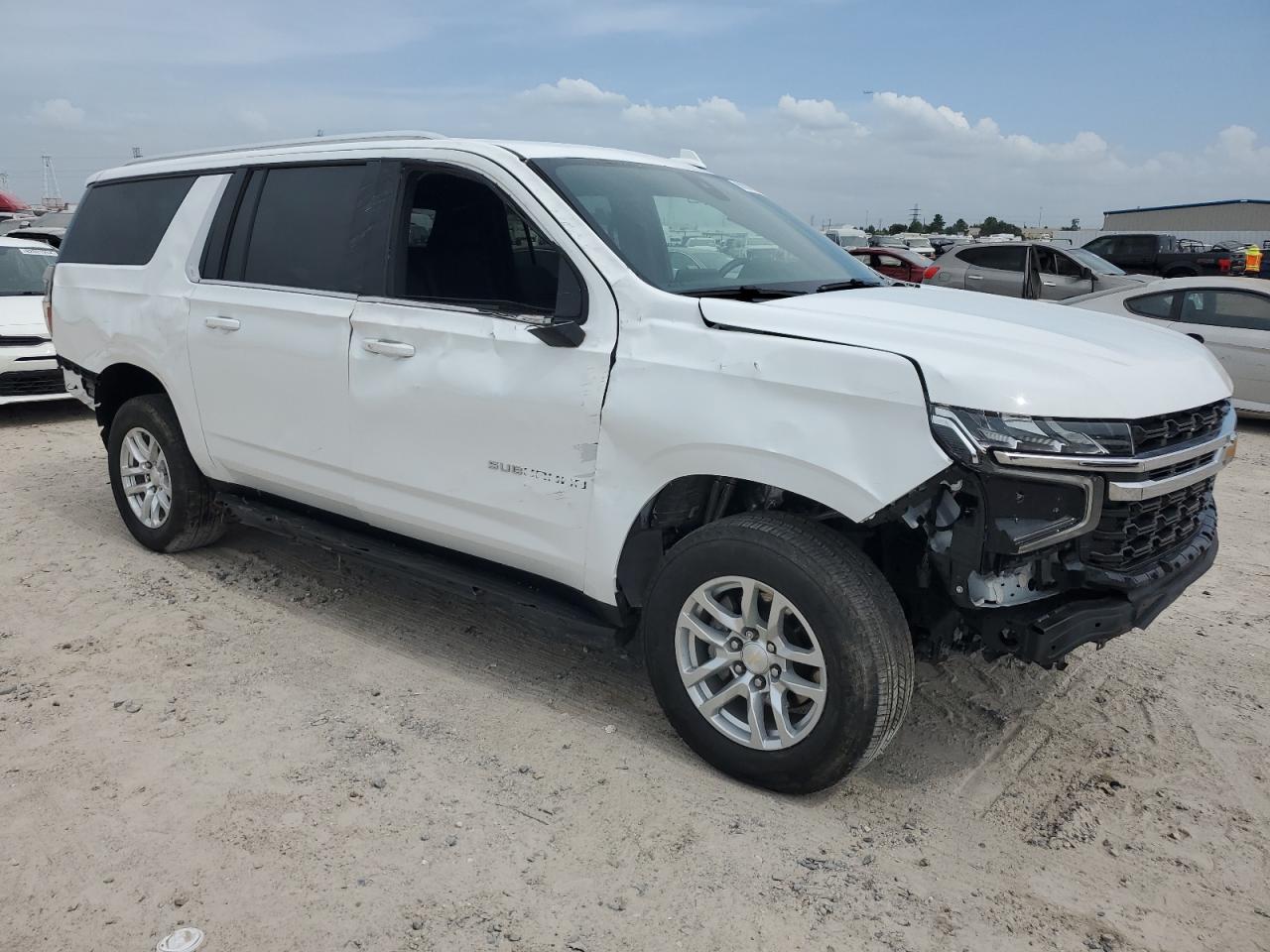 2022 CHEVROLET SUBURBAN C1500  LS VIN:1GNSCBKD3NR202966