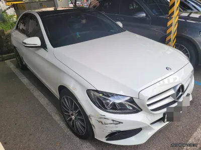 2015 Mercedes-Benz C 200 VIN: