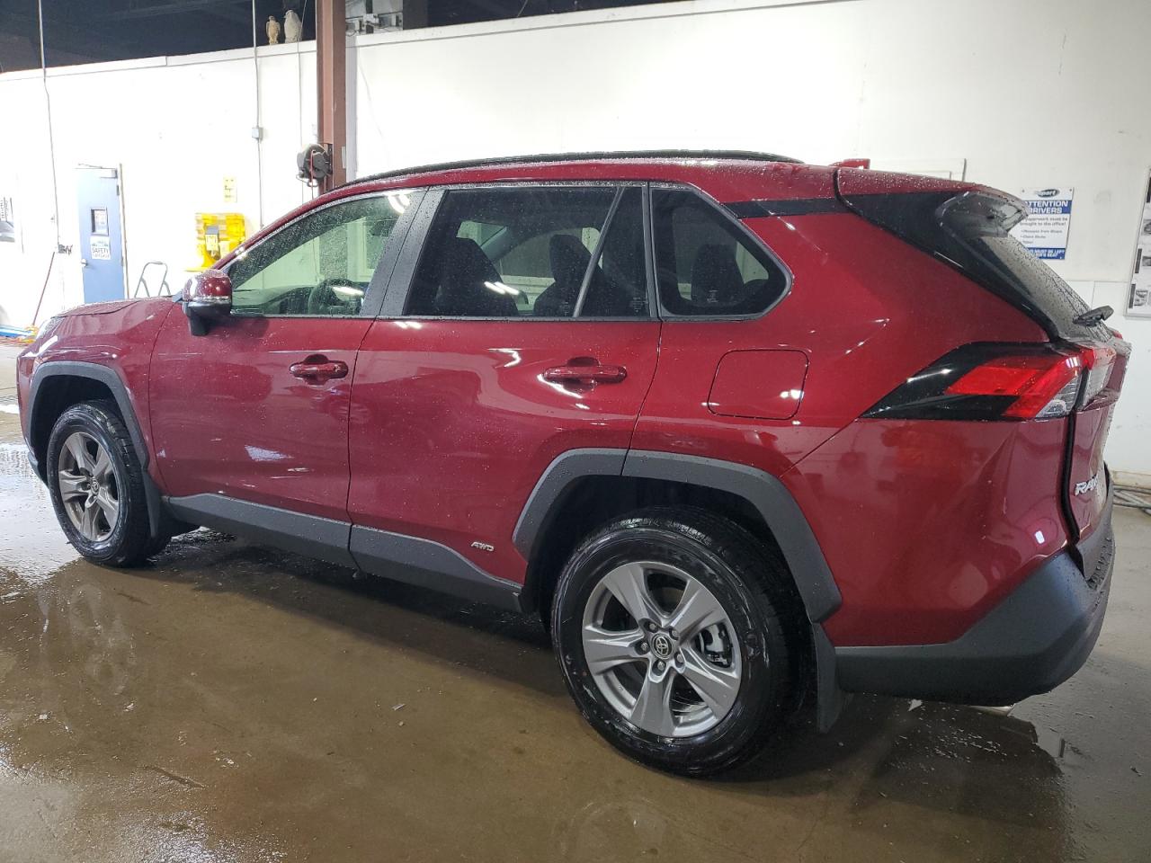 2024 TOYOTA RAV4 XLE VIN:JTMRWRFV7RD232288