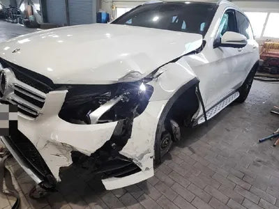 2019 Mercedes-Benz GLC 300 VIN: