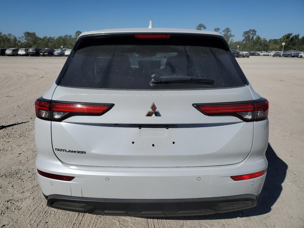 2022 MITSUBISHI OUTLANDER ES VIN:JA4J3TA82NZ032415