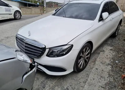 2019 Mercedes-Benz E 220 WDDZF0FB4KA692717 VIN:WDDZF0FB4KA692717