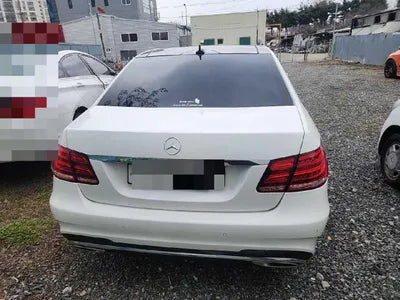 2015 Mercedes-Benz E 220 WDDHF0AB4FB157888 VIN:WDDHF0AB4FB157888