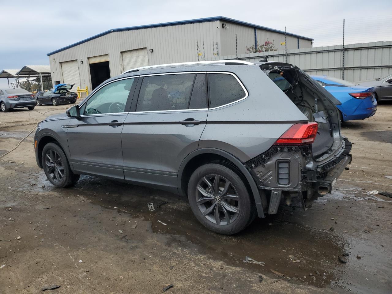 2023 VOLKSWAGEN TIGUAN SE VIN:3VV3B7AX7PM061818