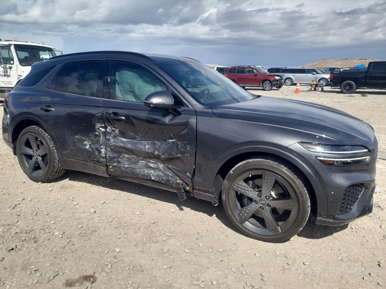 2023 GENESIS GV70 BASE VIN:KMUMADTB9PU100827