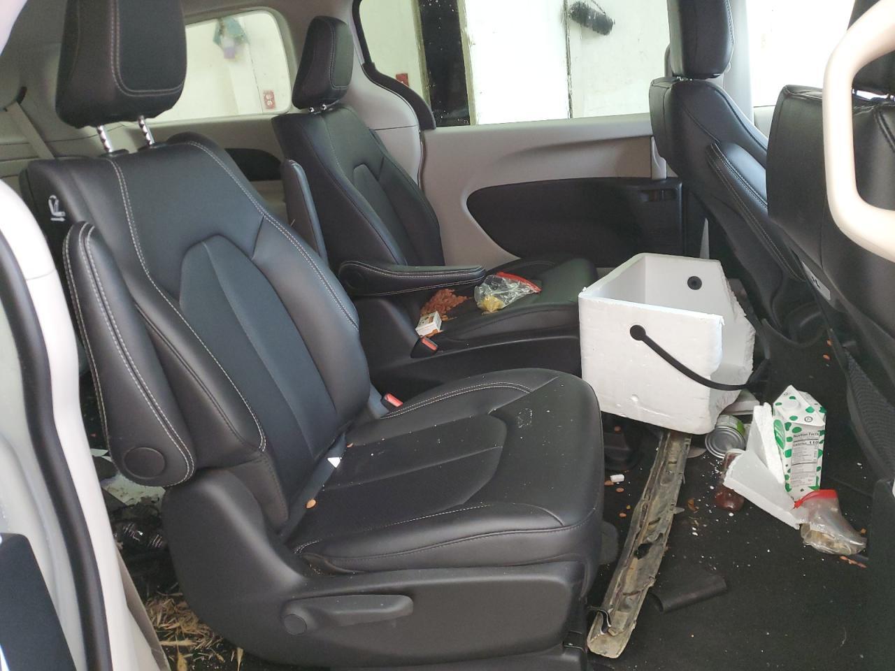 2024 CHRYSLER PACIFICA HYBRID SELECT VIN:2C4RC1S7XRR114833