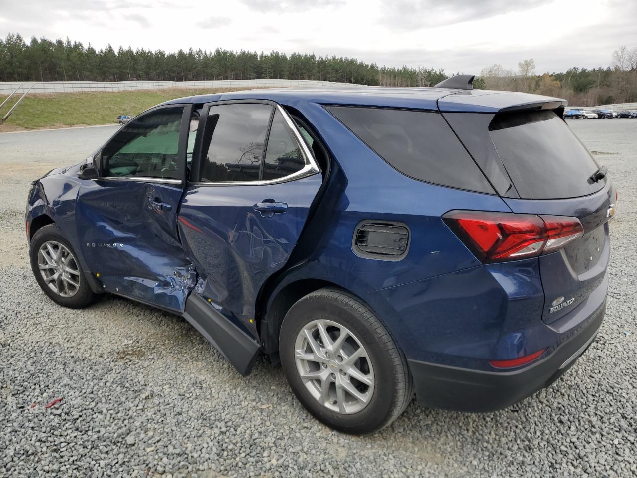 2022 CHEVROLET EQUINOX LT VIN:2GNAXKEV4N6111785