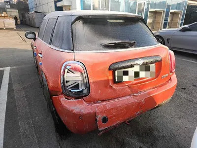 2018 MINI Cooper VIN: