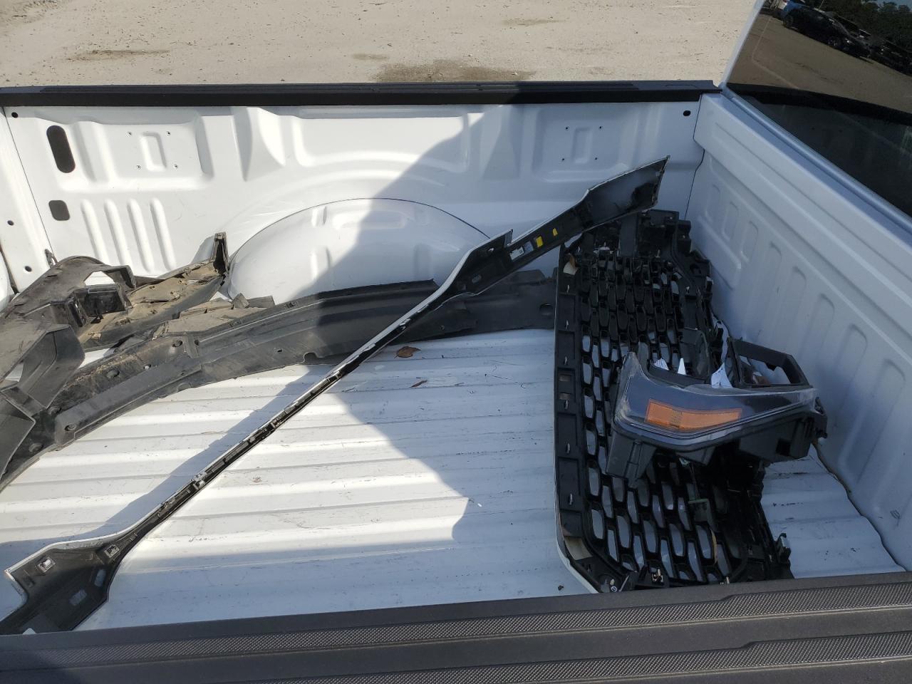 2023 FORD F150  VIN:1FTMF1C55PKG16286