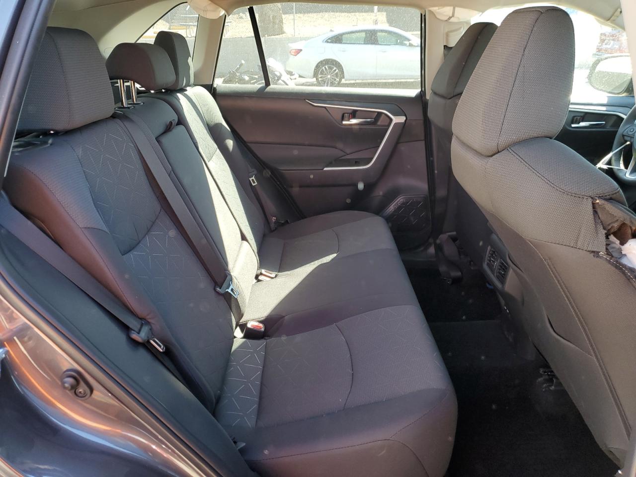 2024 TOYOTA RAV4 XLE VIN:2T3P1RFV7RW434508