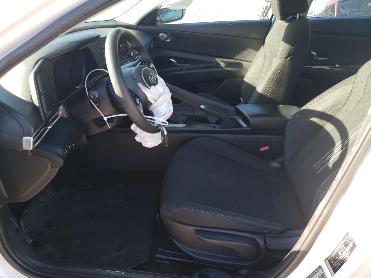 2022 HYUNDAI ELANTRA SEL VIN:5NPLM4AG2NH053734