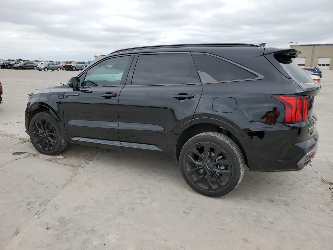2023 KIA SORENTO SX VIN:5XYRKDLF7PG215470