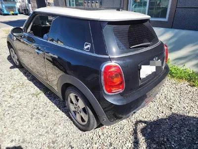 2018 MINI Cooper VIN: