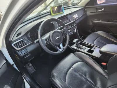 2016 Kia K5 VIN: