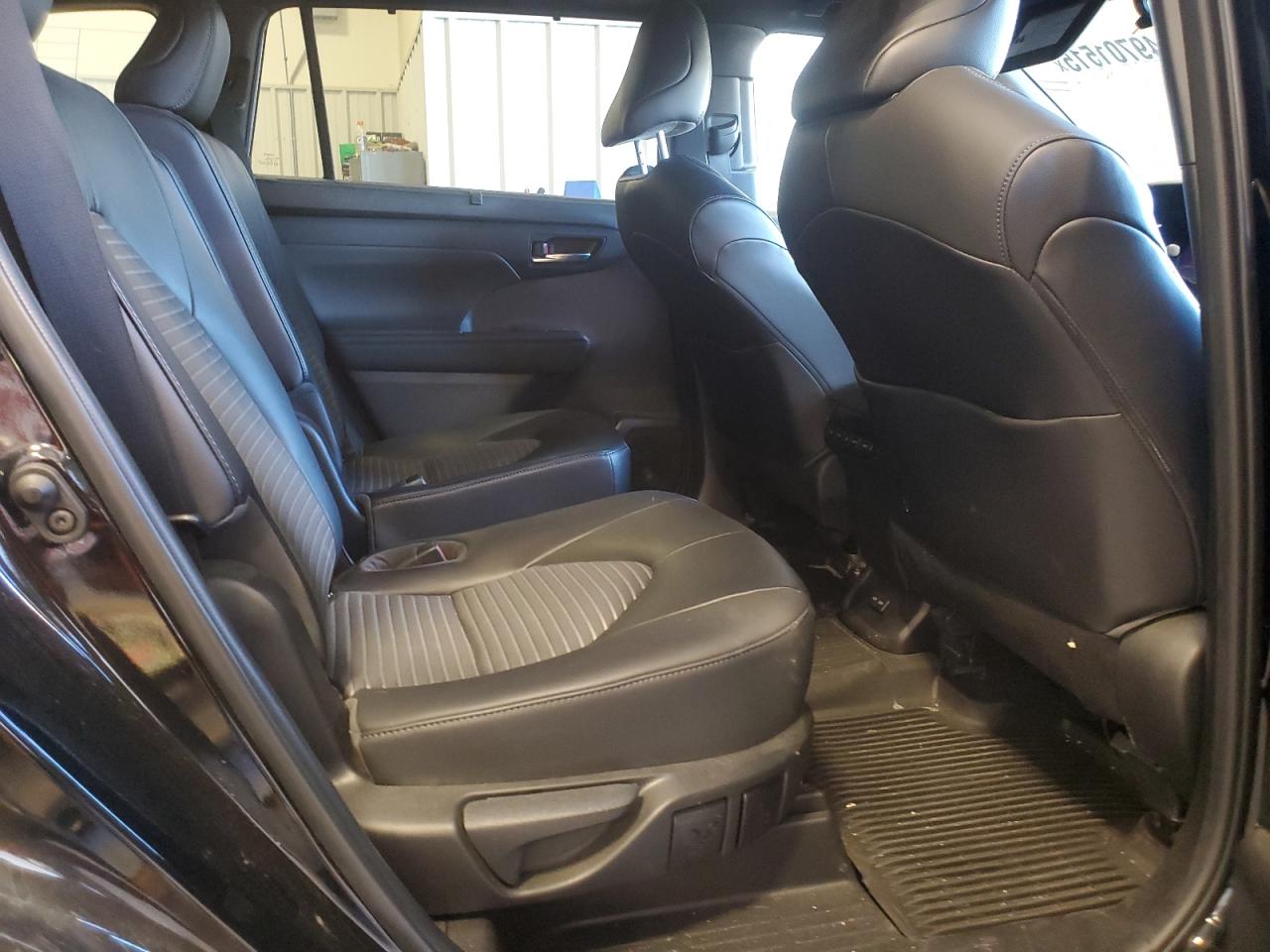 2022 TOYOTA HIGHLANDER XSE VIN:5TDJZRBH0NS223922