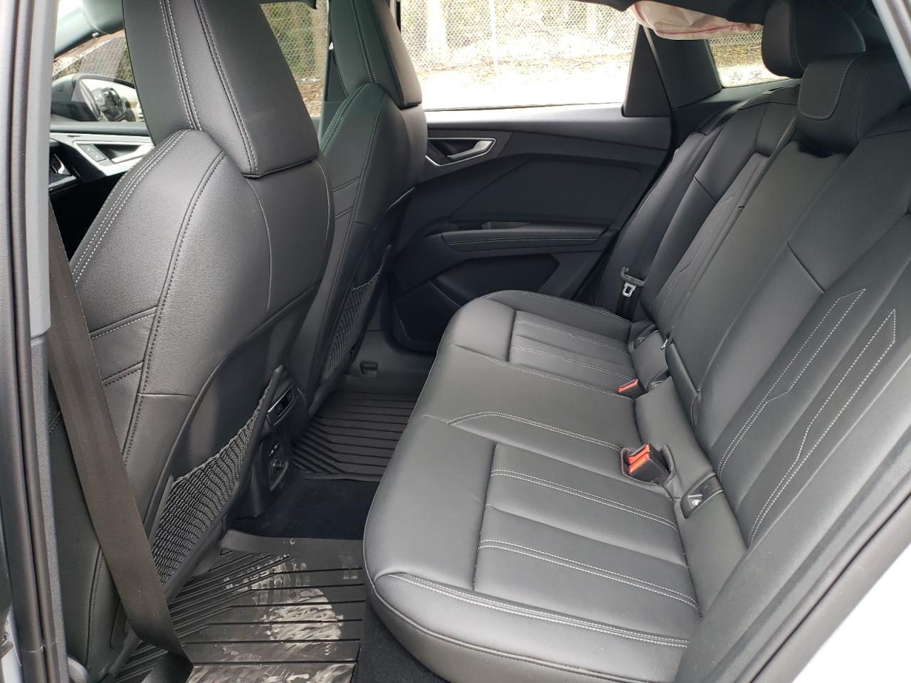 2024 AUDI Q4 E-TRON SPORTBACK PREMIUM VIN:WA122BFZ3RP025381