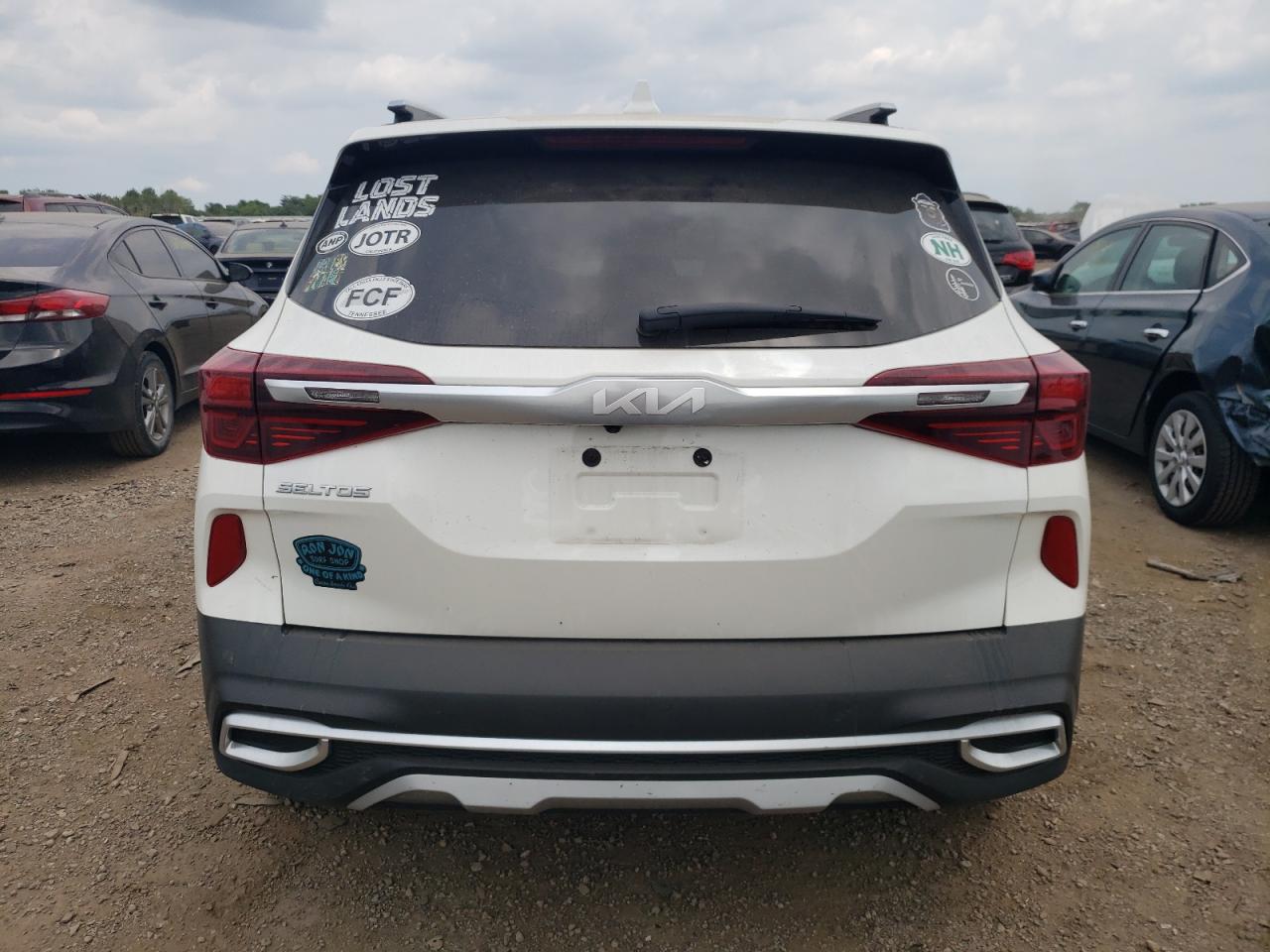2023 KIA SELTOS SX VIN:KNDETCA20P7367674