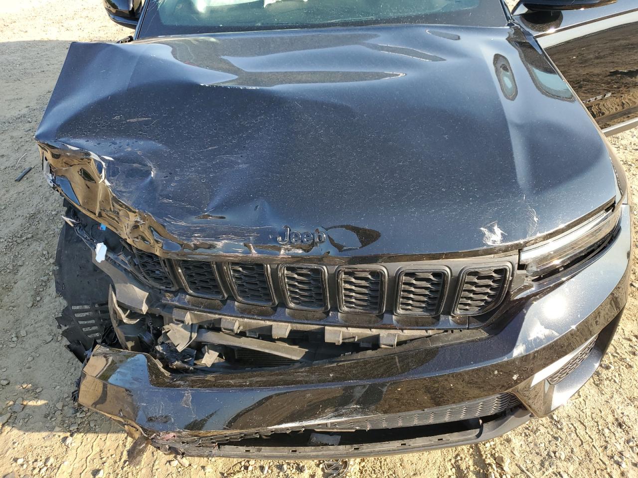 2023 JEEP GRAND CHEROKEE LAREDO VIN:1C4RJHAG6PC644089