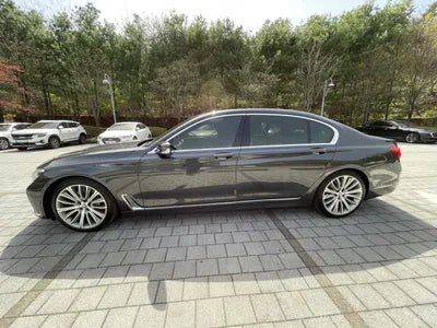 2017 BMW 7 Series WBA7F2105HB005117 VIN:WBA7F2105HB005117