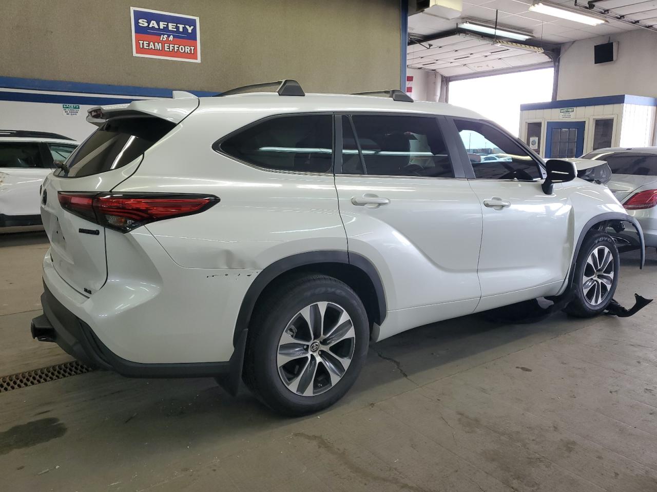 2023 TOYOTA HIGHLANDER HYBRID XLE VIN:5TDKARAHXPS021167