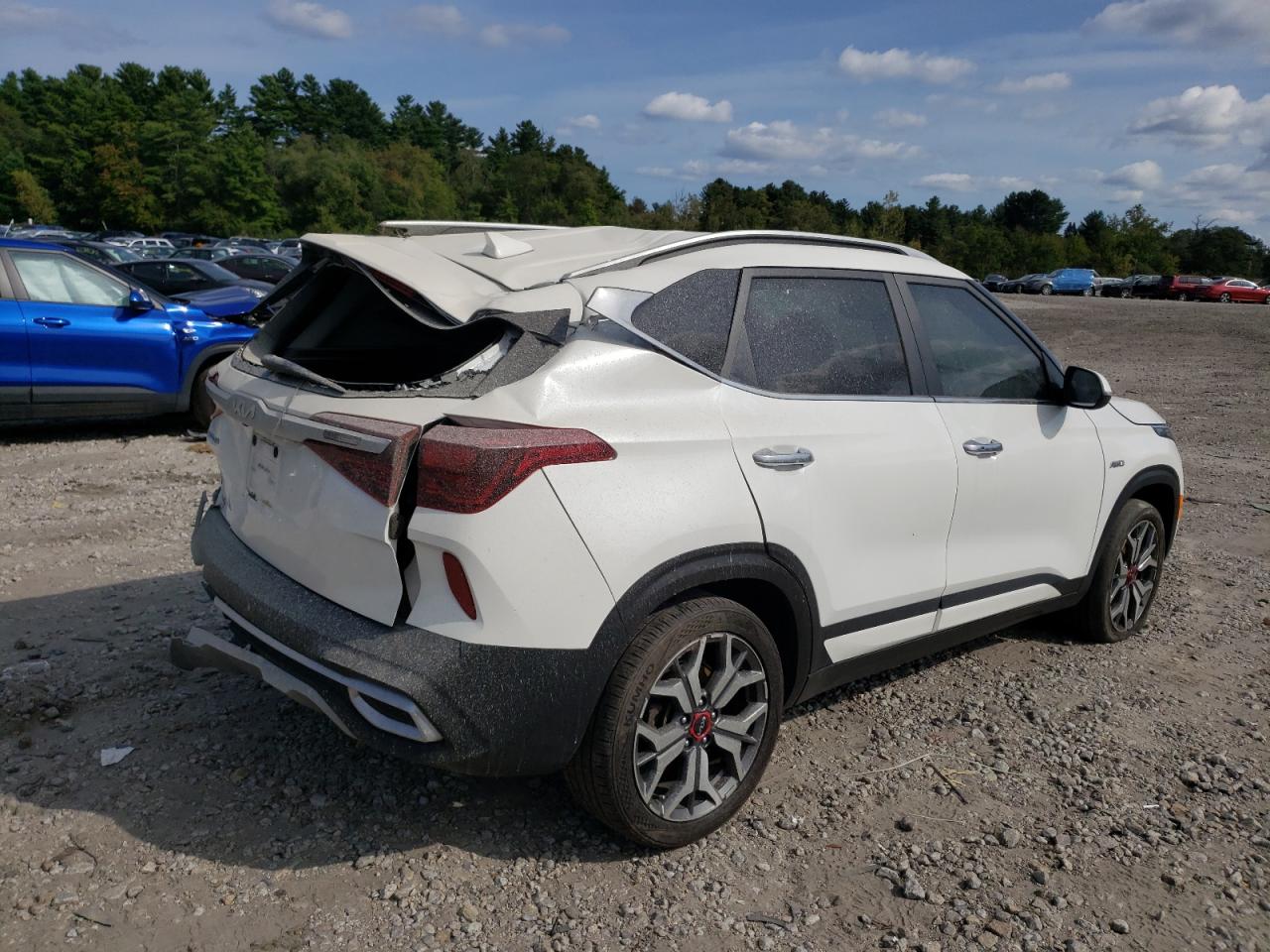 2022 KIA SELTOS SX VIN:KNDETCA21N7243345