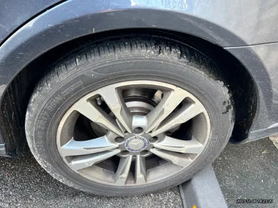 2015 Mercedes-Benz E 220 VIN: