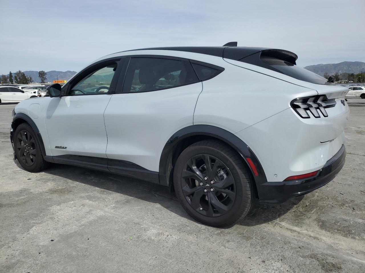2023 FORD MUSTANG MACH-E PREMIUM VIN:3FMTK3SU0PMA86518