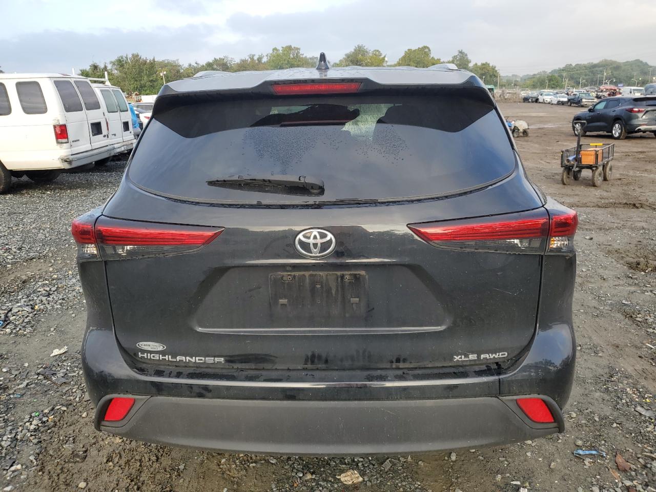 2022 TOYOTA HIGHLANDER XLE VIN:5TDHZRBH2NS176455