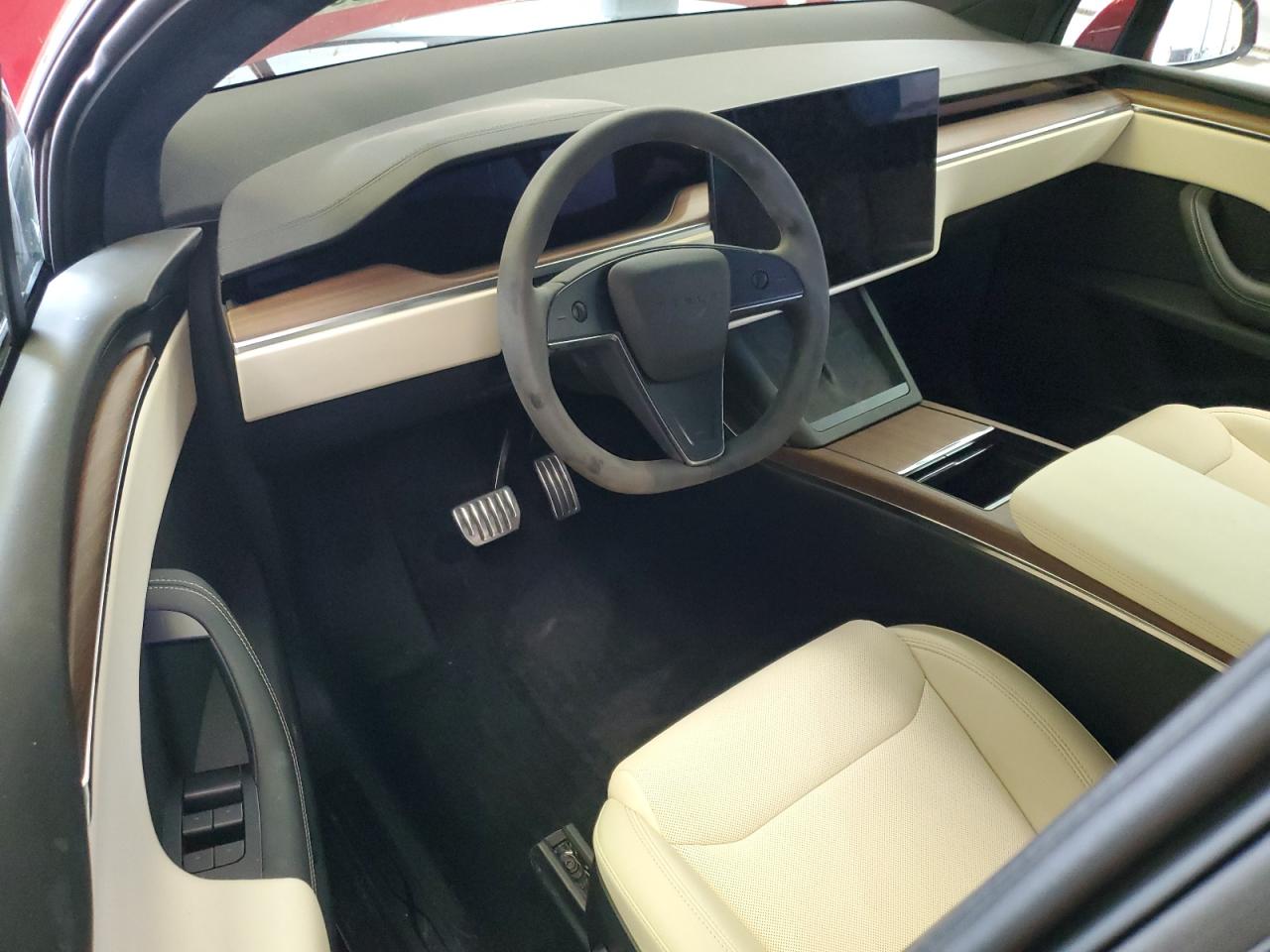 2024 TESLA MODEL X  VIN:7SAXCDE5XRF442190