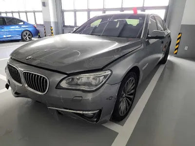 2015 BMW 750 VIN: